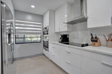 Stunning 3-bedroom, 2-bath unit with beautiful lake views from - photo 12