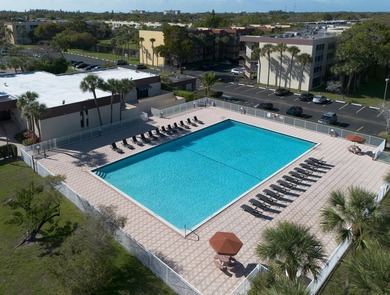Fully renovated 2-bedroom, 2-bath condo located in the gated - photo 14