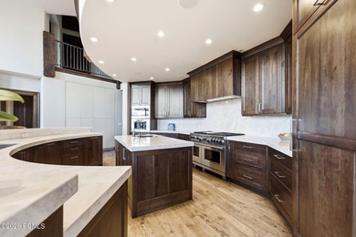 35 Sandstone Cove Court is a rare in-town estate offering 4.16 - photo 18