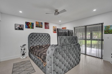 Stunning 3-bedroom, 2-bath unit with beautiful lake views from - photo 21