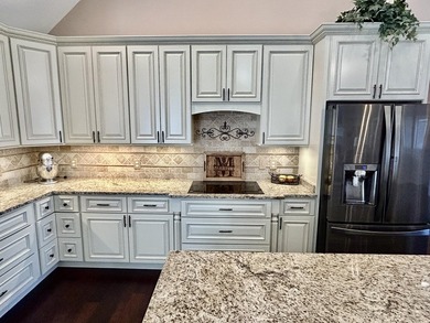 Experience luxurious living in the desirable Allens Landing Lake - photo 26