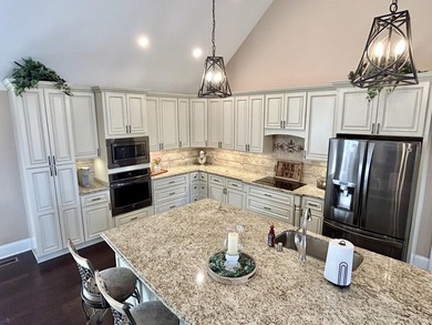 Experience luxurious living in the desirable Allens Landing Lake - photo 27