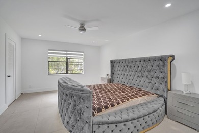 Stunning 3-bedroom, 2-bath unit with beautiful lake views from - photo 27