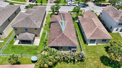 Welcome to this immaculately kept home in Vizcaya Falls, Port St - photo 30