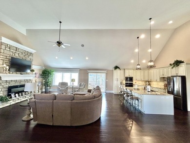 Experience luxurious living in the desirable Allens Landing Lake - photo 34