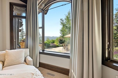 35 Sandstone Cove Court is a rare in-town estate offering 4.16 - photo 34