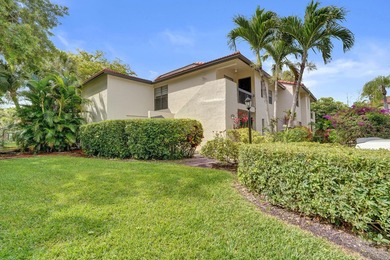 Stunning 3-bedroom, 2-bath unit with beautiful lake views from - photo 36