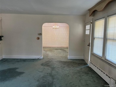 Welcome to this 3-bedroom, 1-bath single-family home ideally - photo 7