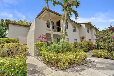 Stunning 3-bedroom, 2-bath unit with beautiful lake views from - photo 37