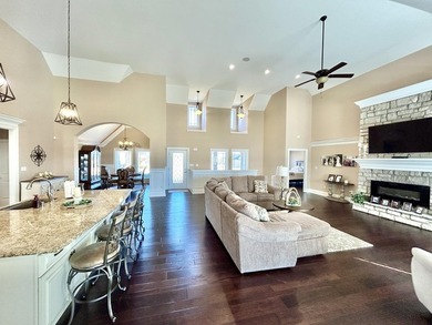 Experience luxurious living in the desirable Allens Landing Lake - photo 38