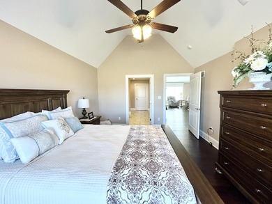 Experience luxurious living in the desirable Allens Landing Lake - photo 42