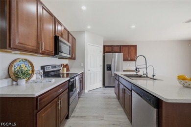 ASSUMABLE FHA LOAN 4.25% Interest Rate!! This well-maintained - photo 5