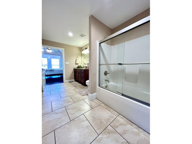 Experience luxurious living in the desirable Allens Landing Lake - photo 48