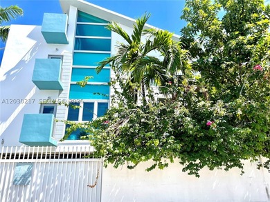 This exclusive and private residence gives you the opportunity - photo 8