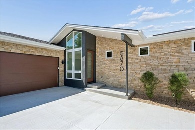 Spectacular, one-of-a kind home overlooking the 14th hole of the - photo 7
