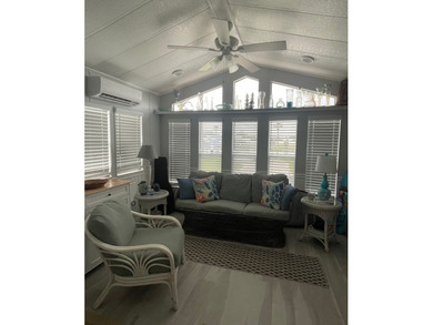 LIVE YEAR-ROUND OR SPEND YOUR WINTERS IN PARADISE! Plenty of - photo 8