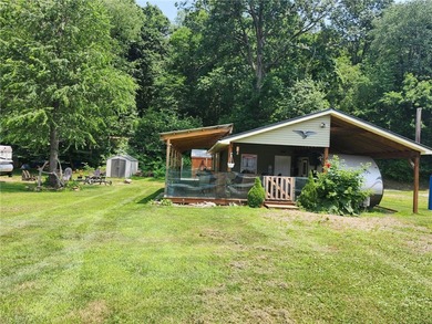 Allegheny River Home For Sale in Gilpin Twp Pennsylvania