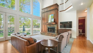Nestled in a prime Alpine location, this spacious and - photo 13