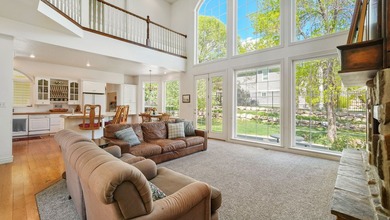 Nestled in a prime Alpine location, this spacious and - photo 14