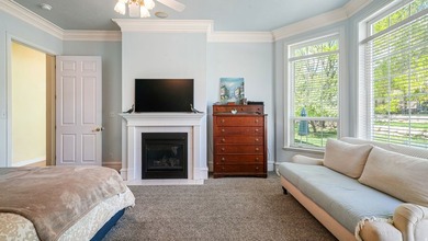 Nestled in a prime Alpine location, this spacious and - photo 23
