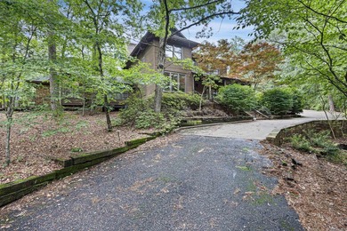 Welcome to your dream home! This stunning 5,310 sq ft home - photo 4