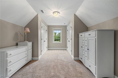 WELCOME TO YOUR PRIVATE EXECUTIVE ESTATE! Nestled on 3+ acres in - photo 36