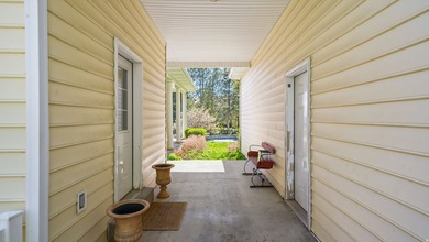 Nestled in a prime Alpine location, this spacious and - photo 44