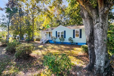 Motivated Seller! Repairs in progress. Beautifully updated home - photo 3
