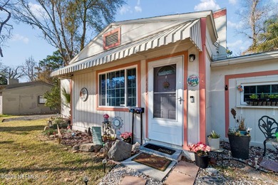 Move-in ready Ortega bungalow with $45K in upgrades. This - photo 4