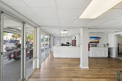 The Oasis Hotel at 1415 S Ocean Blvd represents a rare - photo 12