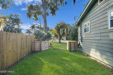 Welcome to this cozy 3-bedroom, 1-bath home offering both - photo 18