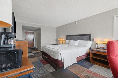 The Oasis Hotel at 1415 S Ocean Blvd represents a rare - photo 19