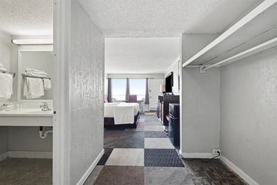 The Oasis Hotel at 1415 S Ocean Blvd represents a rare - photo 21