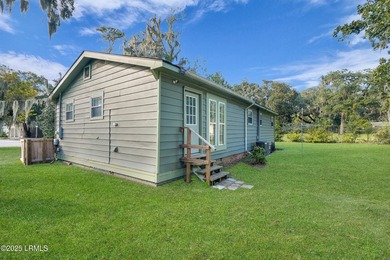 Welcome to this cozy 3-bedroom, 1-bath home offering both - photo 22
