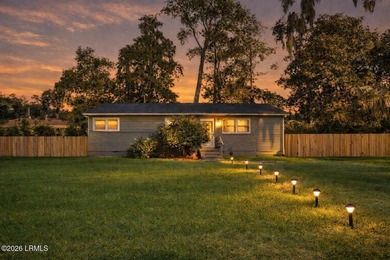 Welcome to this cozy 3-bedroom, 1-bath home offering both - photo 24