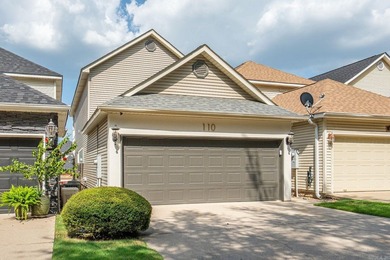 Fabulous townhome with a covered boat slip + 2-car garage on - photo 6