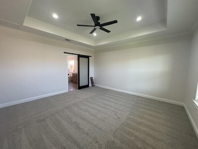 Another stunning creation by Deluxe Custom Homes! This 4-bedroom - photo 7