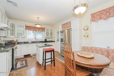 Large Side By Side 2 Family In Great Location ! Main House - photo 14