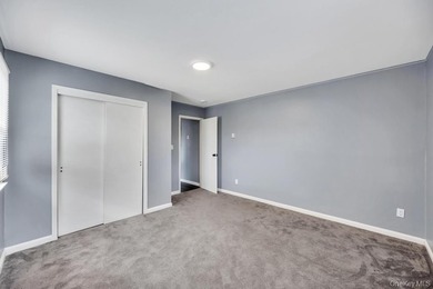 Exceptional East Islip Colonial offering an impressive 8 - photo 18
