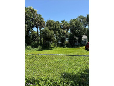 Vacant residential lot located directly next to 549 San - photo 1