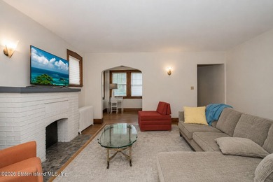 Large Side By Side 2 Family In Great Location ! Main House - photo 23