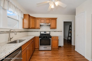 Large Side By Side 2 Family In Great Location ! Main House - photo 26