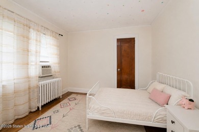 Large Side By Side 2 Family In Great Location ! Main House - photo 31