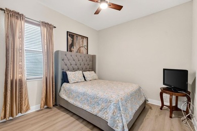 Enjoy a touch of elegance and sophistication in this 4-bedroom - photo 38