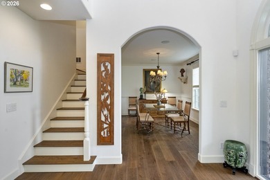 Rare Opportunity in the gated Stonegate Estates, a unique - photo 3