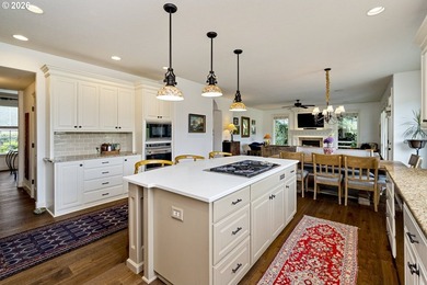 Rare Opportunity in the gated Stonegate Estates, a unique - photo 9