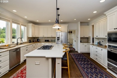 Rare Opportunity in the gated Stonegate Estates, a unique - photo 10