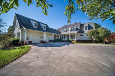 Lake Home For Sale in Hollywood, Alabama