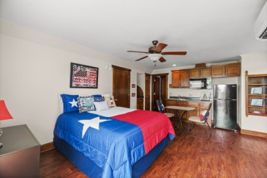 Lake Life Dream in The Shores | Waterfront Home + Guest Apt. - photo 32