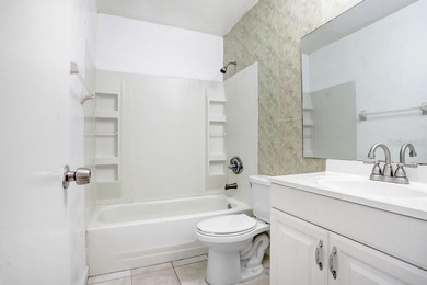 Under contract-accepting backup offers. Well-kept two-bedroom - photo 12